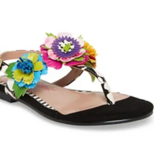 Betsey Johnson NWT Angie BLK Sandals Size 4 Women’s/Big Kid