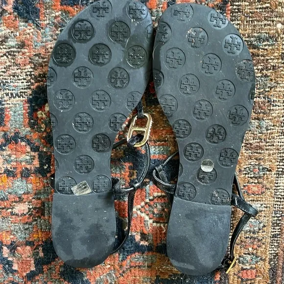 Black Patent leather Tory Burch thong sandals- 8 1/2
