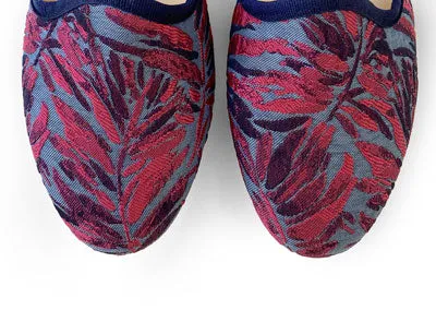 Blue and fuchsia jacquard loafers with tropical print
