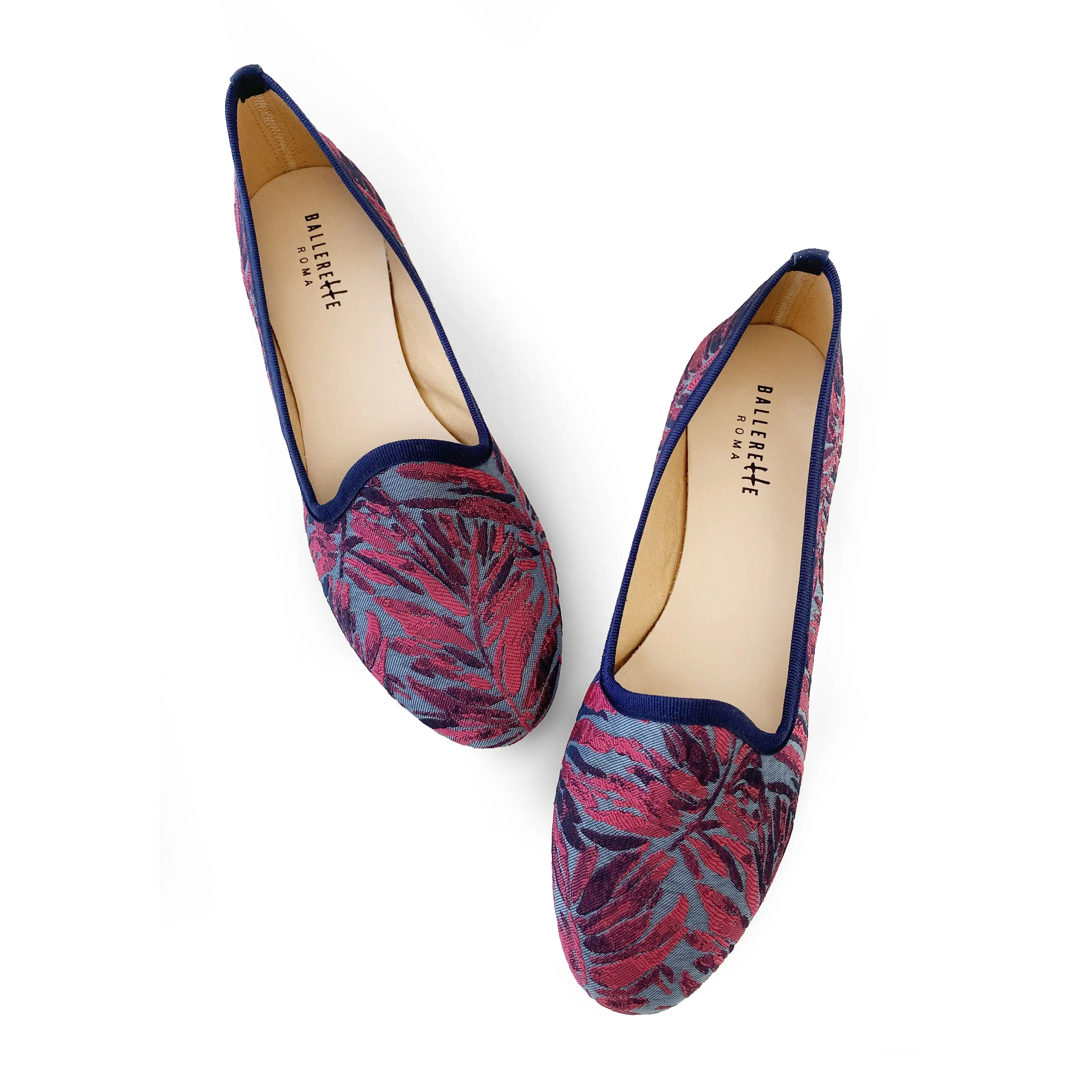Blue and fuchsia jacquard loafers with tropical print