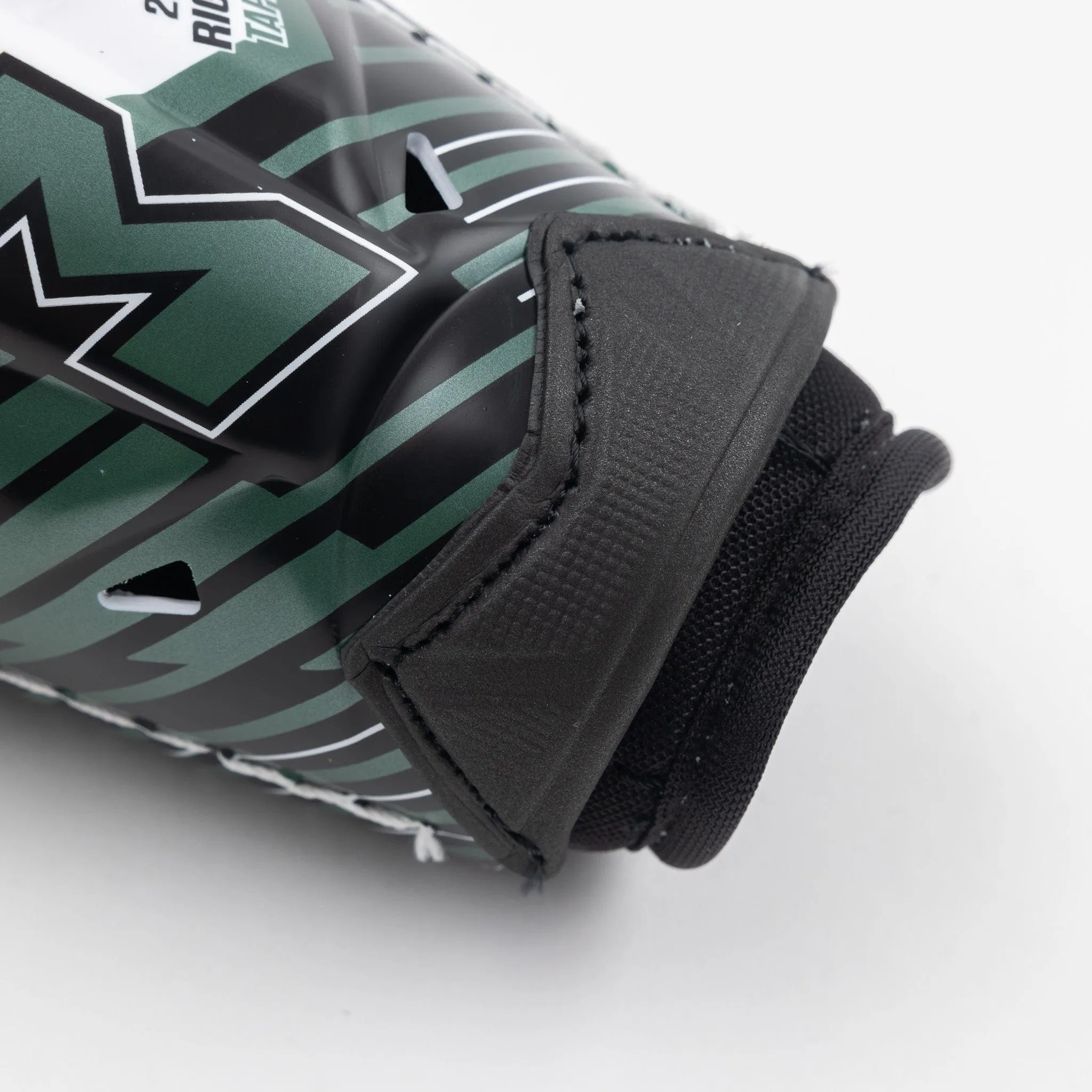 CCM Jetspeed FTW Junior Hockey Shin Guards