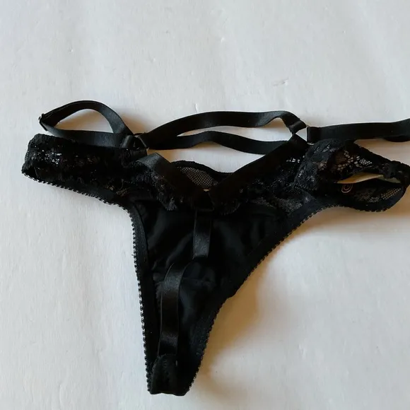DIA VON TEESE D23945 DITA VON TEESE MADAME X G STRING THONG BLACK XS NEW