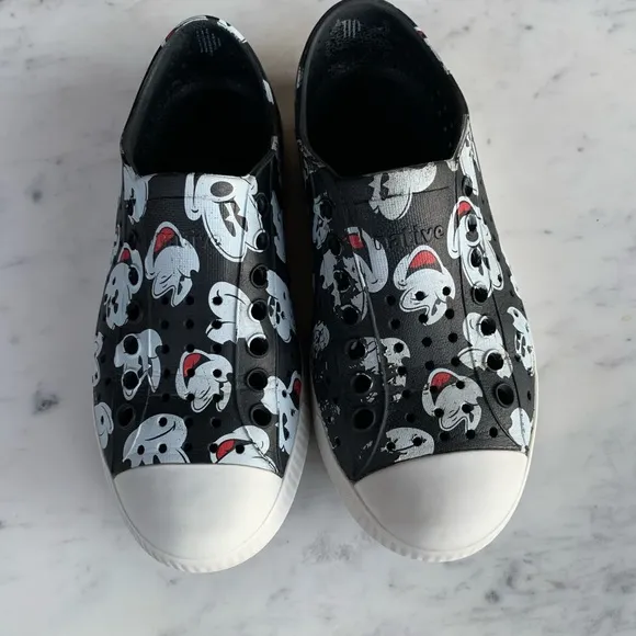 Disney Native Shoes Jefferson Mickey Mouse All-Over Print  Men's 3, Women's 5