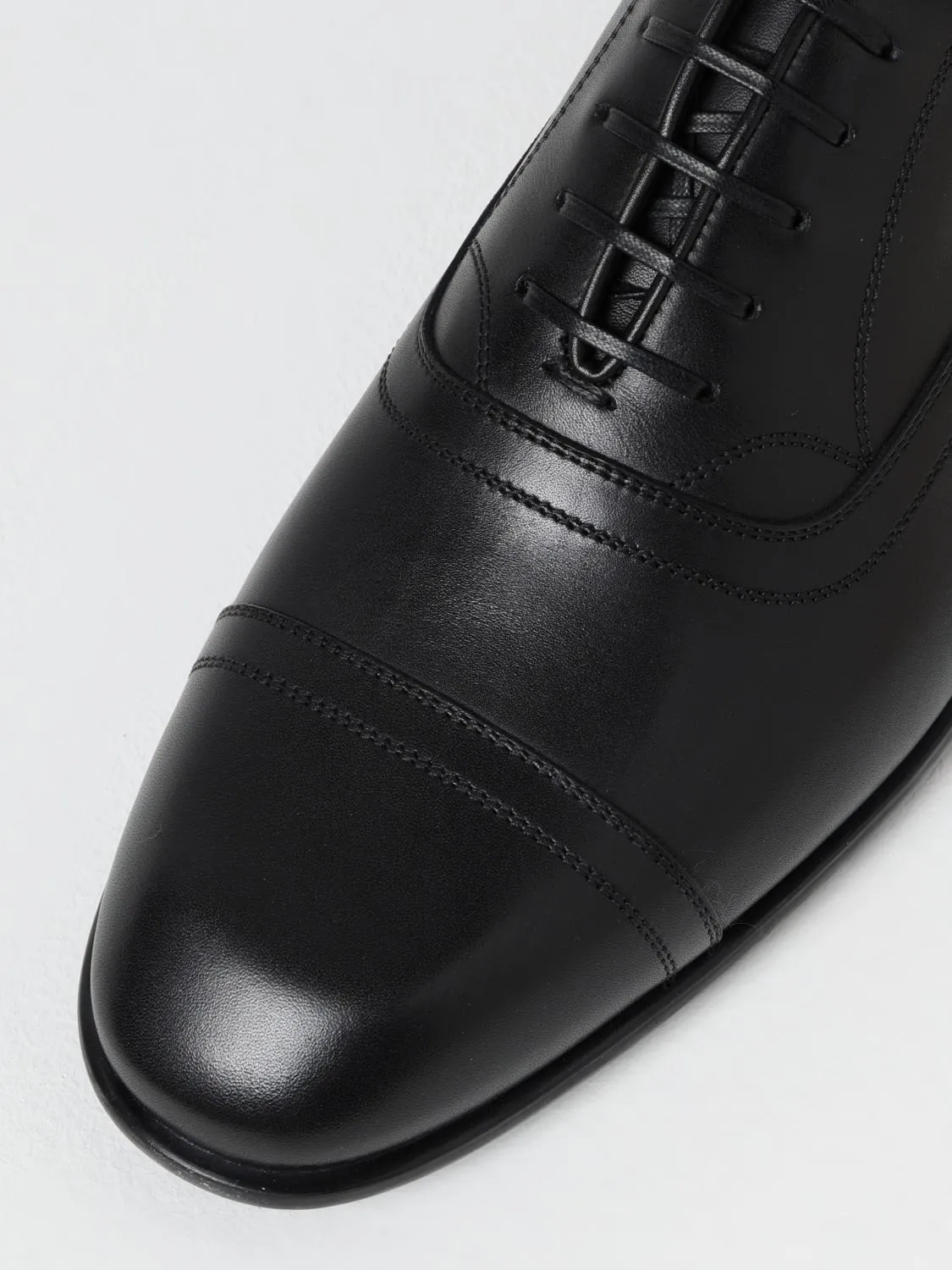 Ferragamo Brogue Shoes Men Black