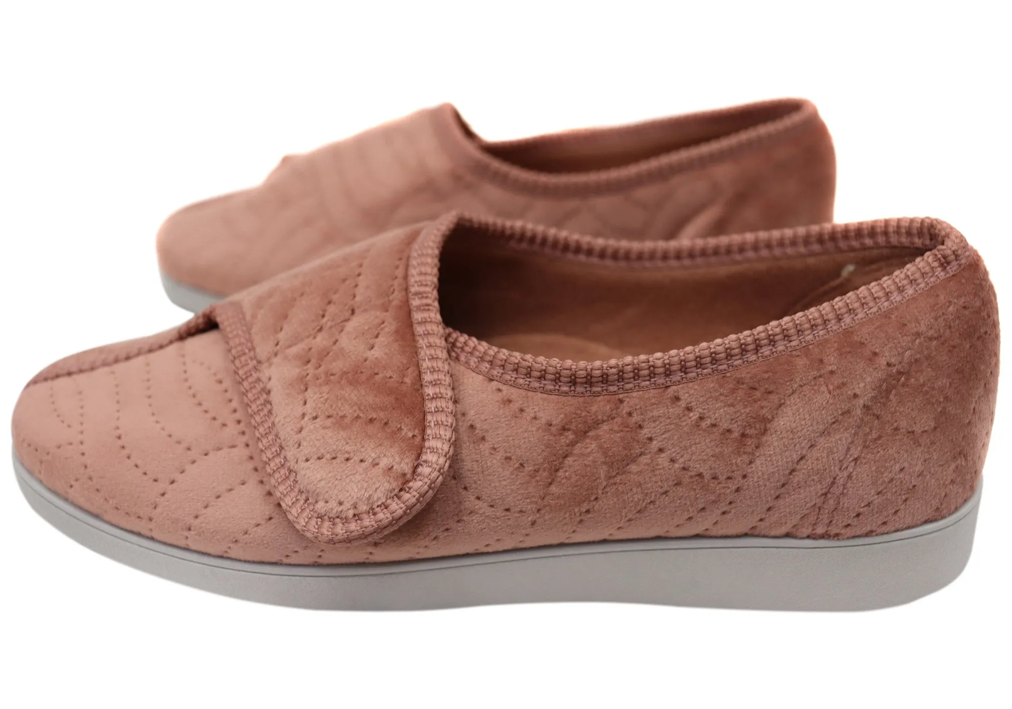 Homyped Betsy Womens Supportive Comfortable Closed Toe Slippers