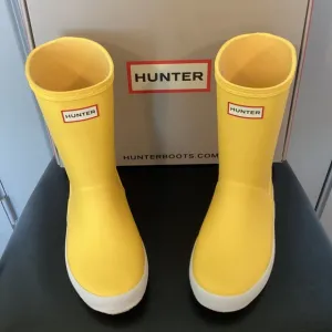 Hunter Kids' First Classic Rain Boot (Little Kid), size 13