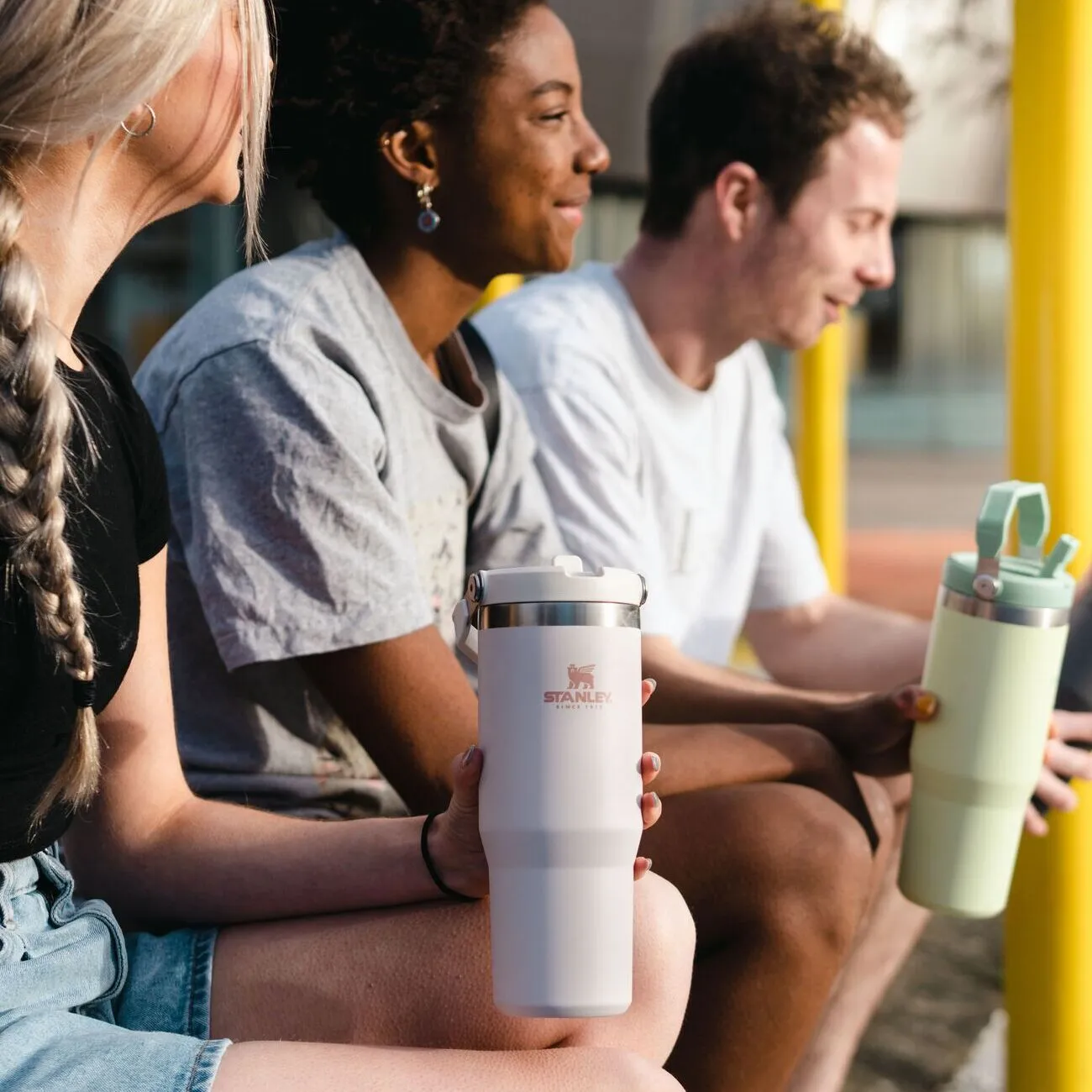IceFlow™ Flip Straw Tumbler | 0.89L - Stanley Create