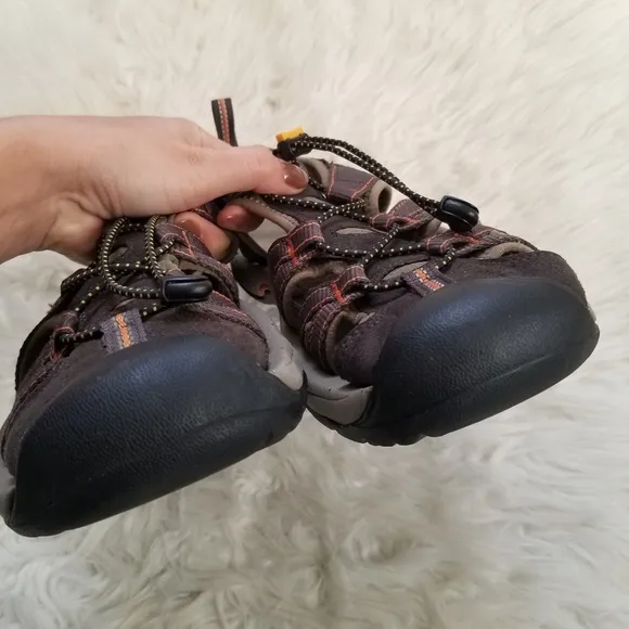 Keen Kanyon Hiking Waterproof Sandals 9.5