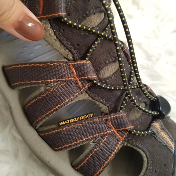 Keen Kanyon Hiking Waterproof Sandals 9.5