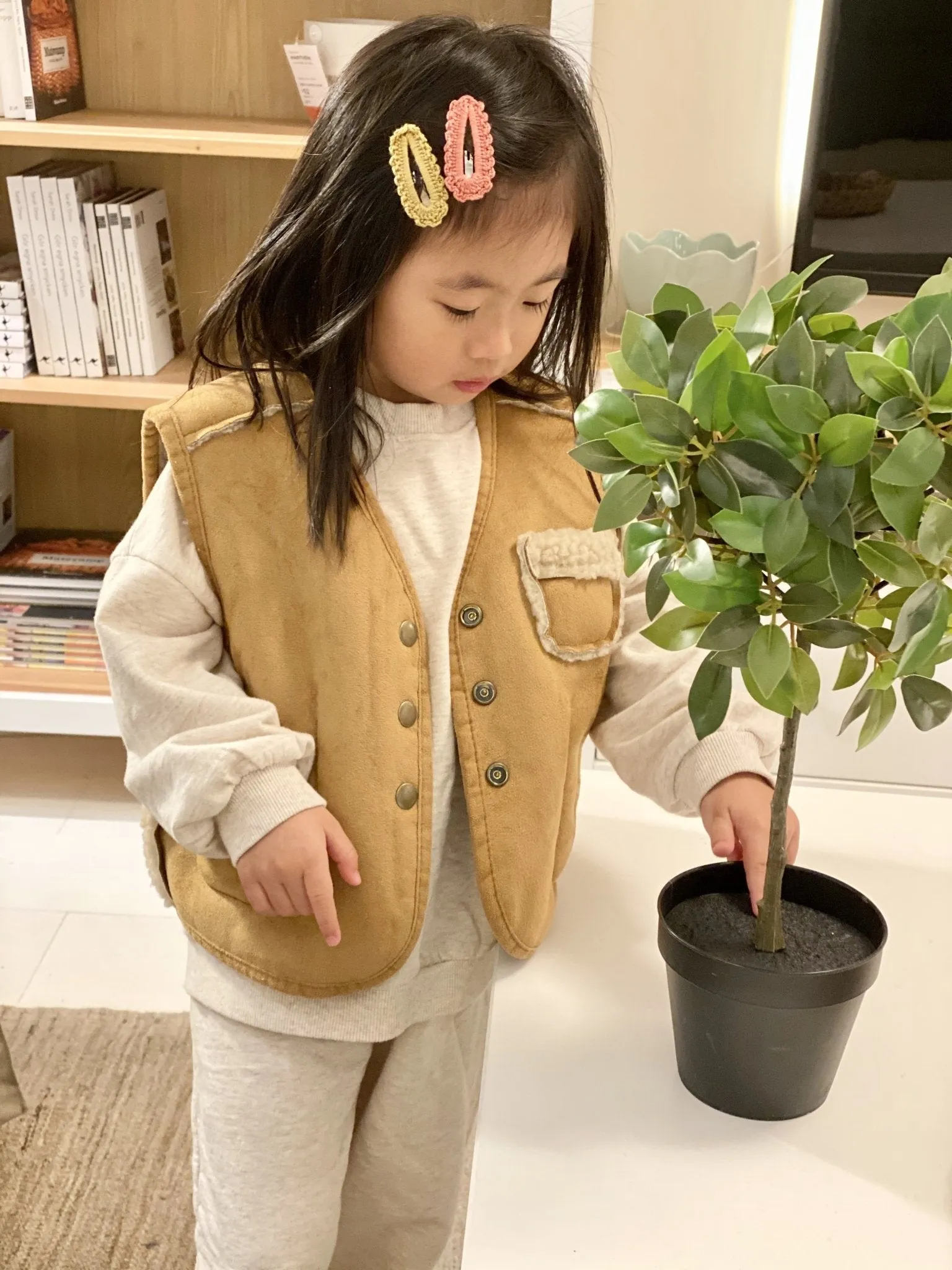 La Camel Mochi Reversible Vest
