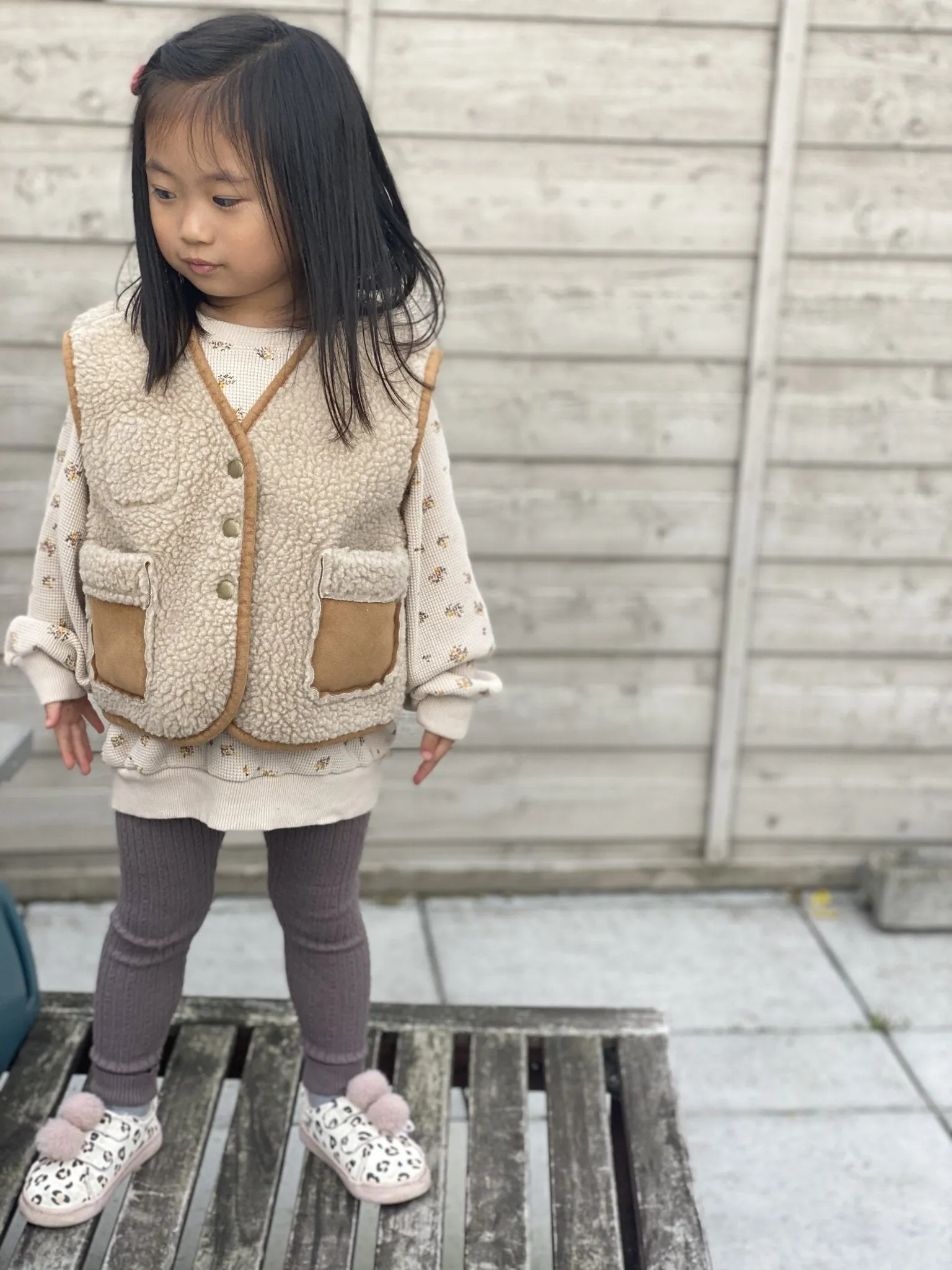 La Camel Mochi Reversible Vest