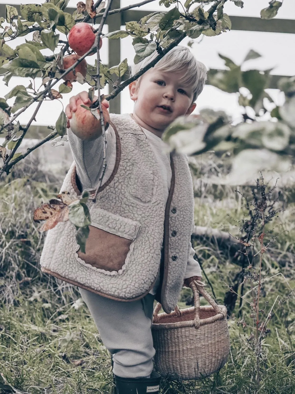 La Camel Mochi Reversible Vest