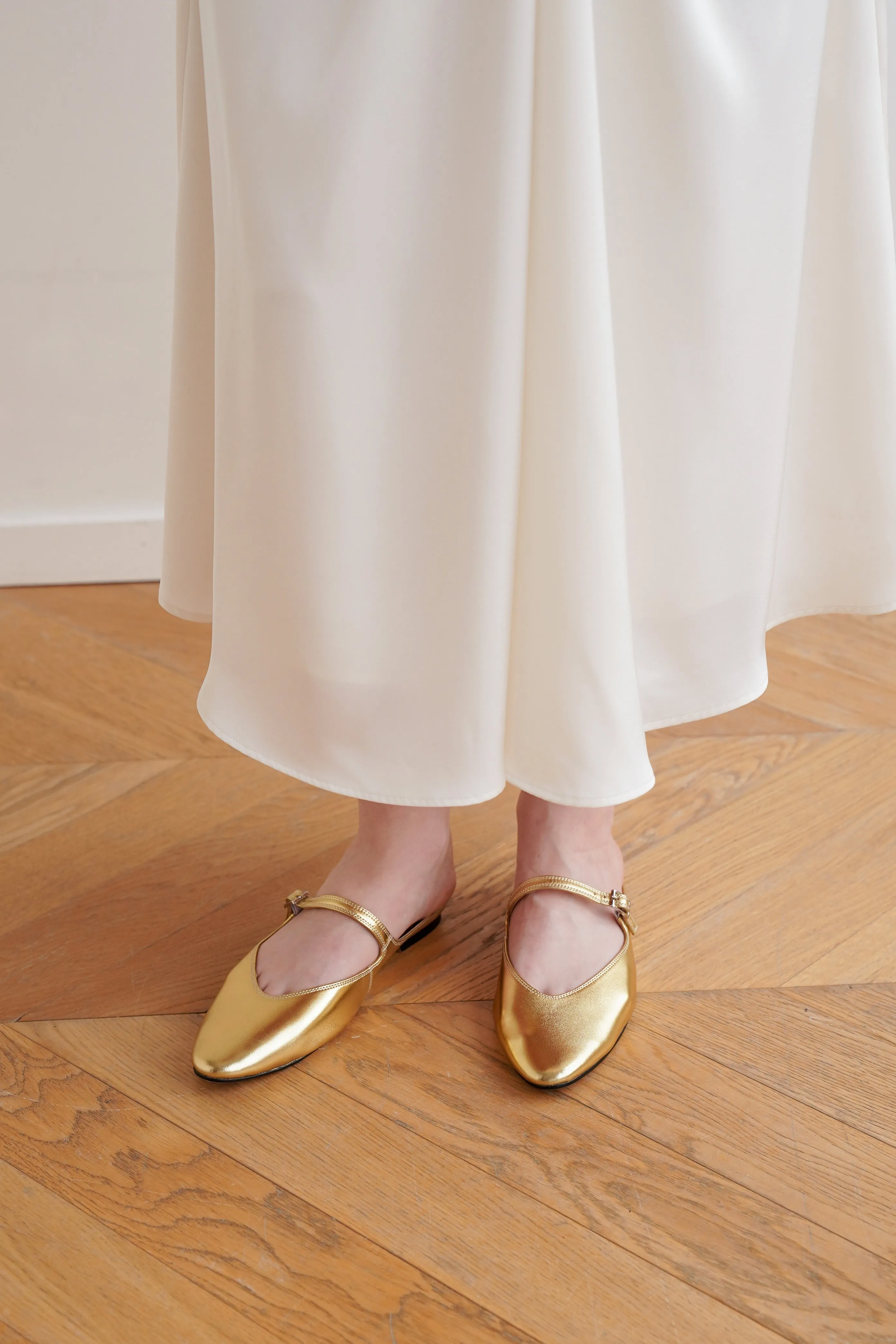 Lily Leather Slippers - Gold
