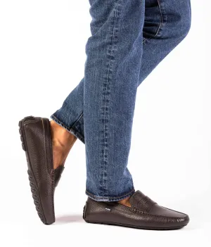 Loafers City - pele gravada castanha escura