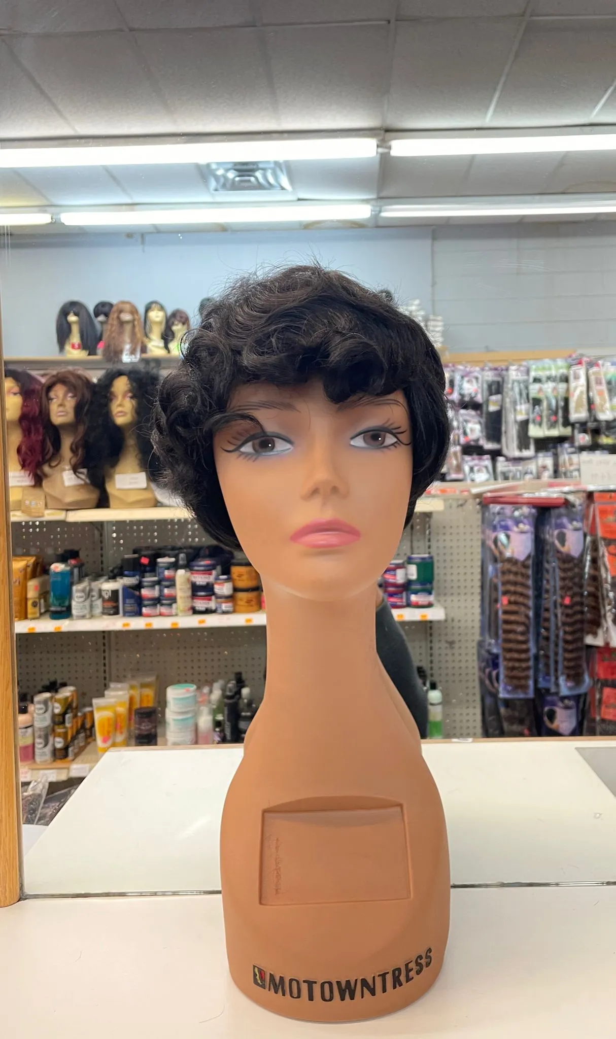 Lux Pro Hoby Wig