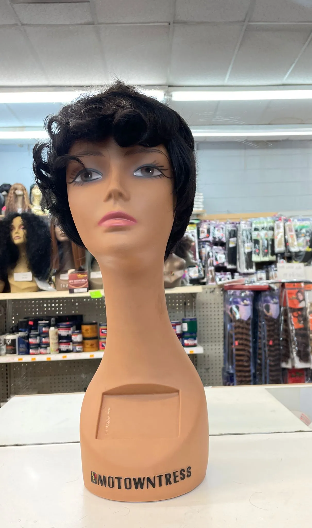 Lux Pro Hoby Wig