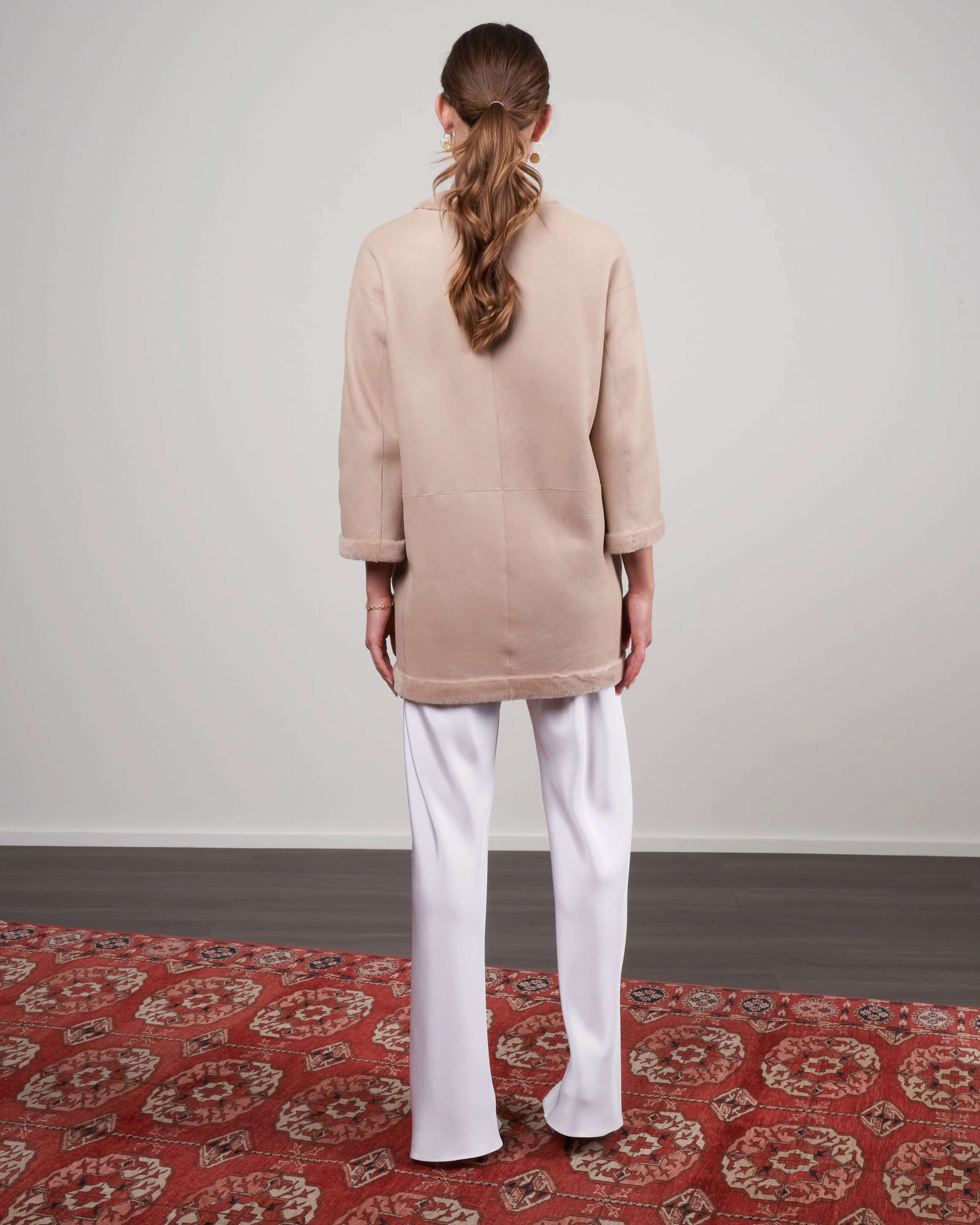 merino v-neck short shearling cardigan - beige