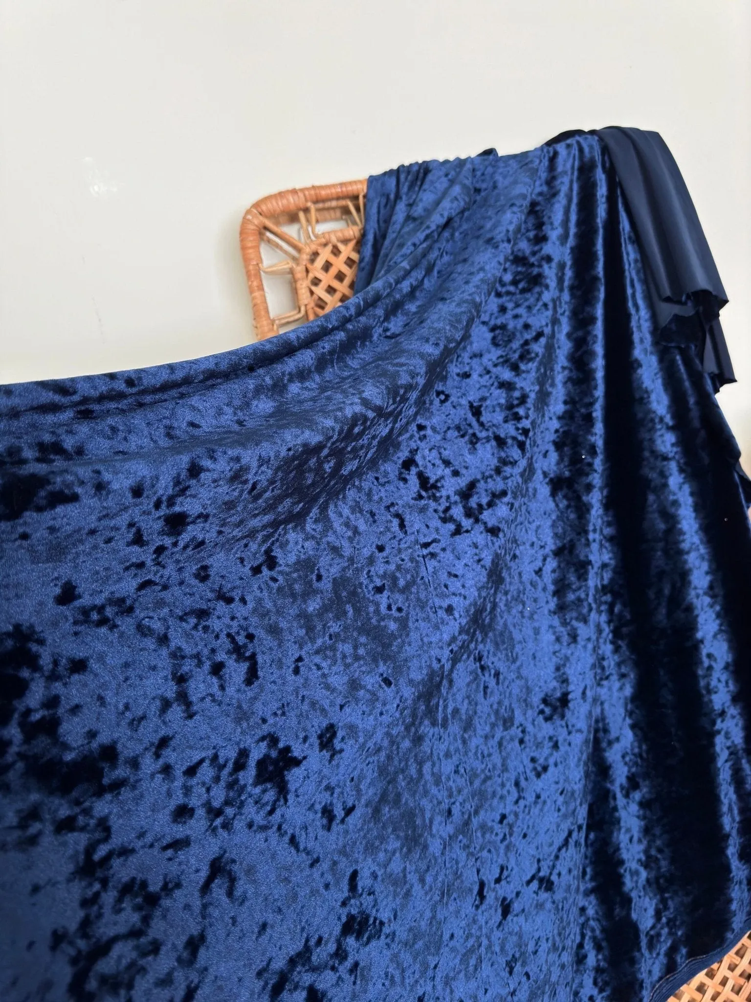 Navy Crushed Stretch Velvet Fabric by Yard, Navy Blue Stretch Material, Dark Blue Velvet with Spandex for Dresses, Bows, Backdrop Curtains
