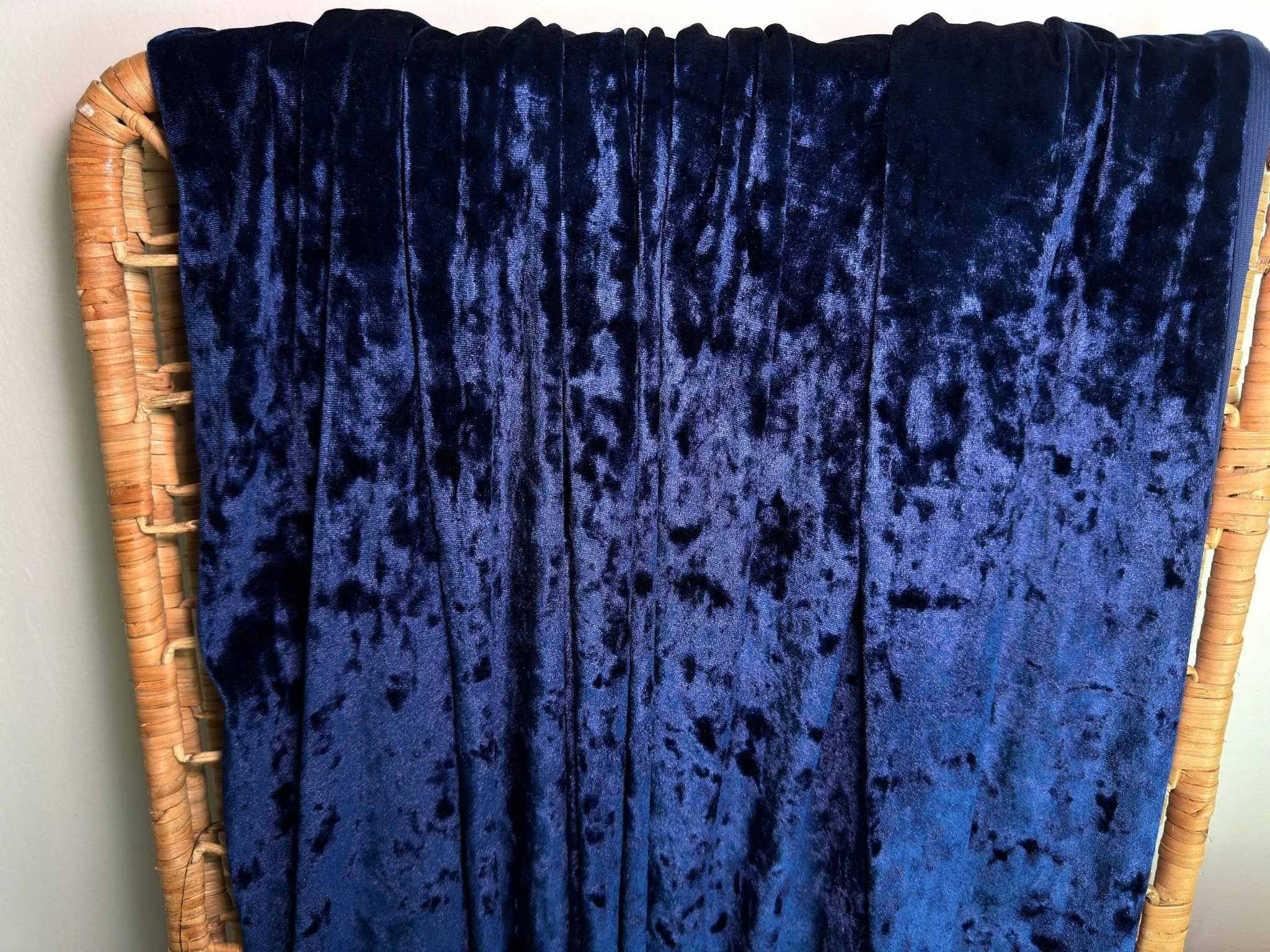 Navy Crushed Stretch Velvet Fabric by Yard, Navy Blue Stretch Material, Dark Blue Velvet with Spandex for Dresses, Bows, Backdrop Curtains