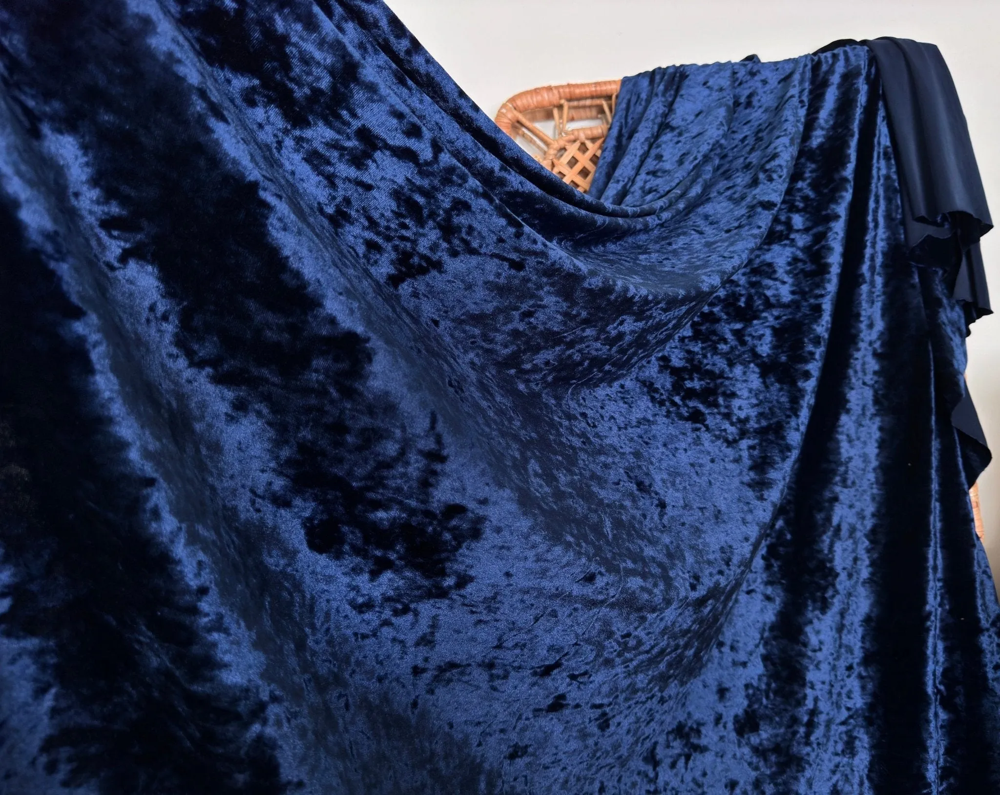 Navy Crushed Stretch Velvet Fabric by Yard, Navy Blue Stretch Material, Dark Blue Velvet with Spandex for Dresses, Bows, Backdrop Curtains
