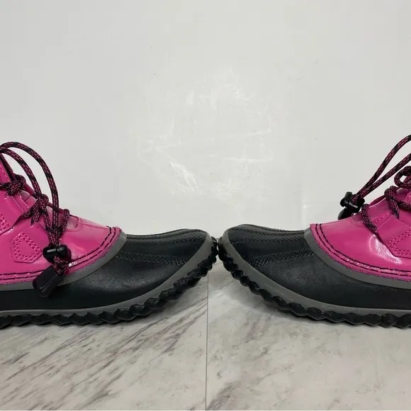 New! Sorel Out And About Kids Pink Black Snow Duck Boot 4