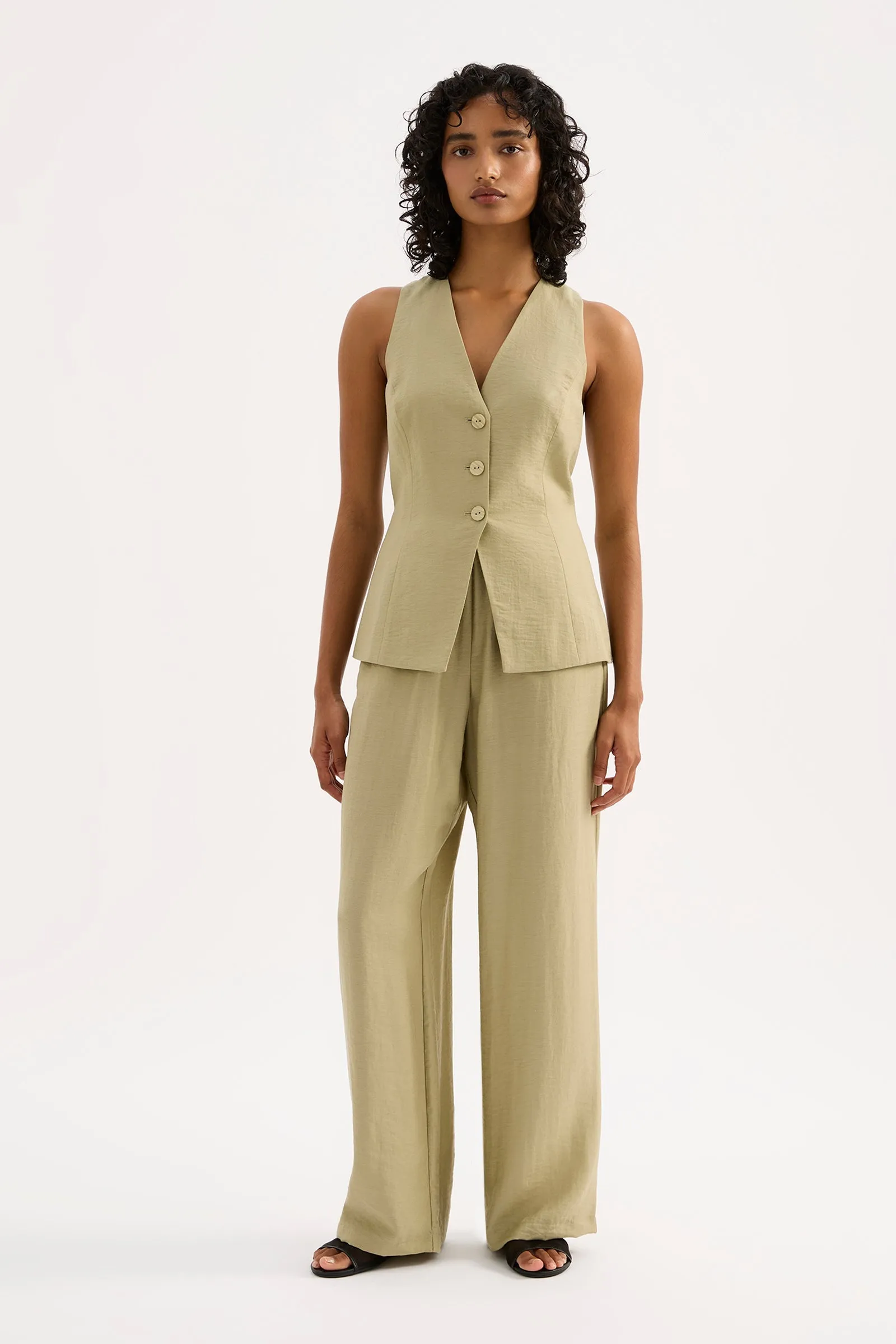 NIA VEST