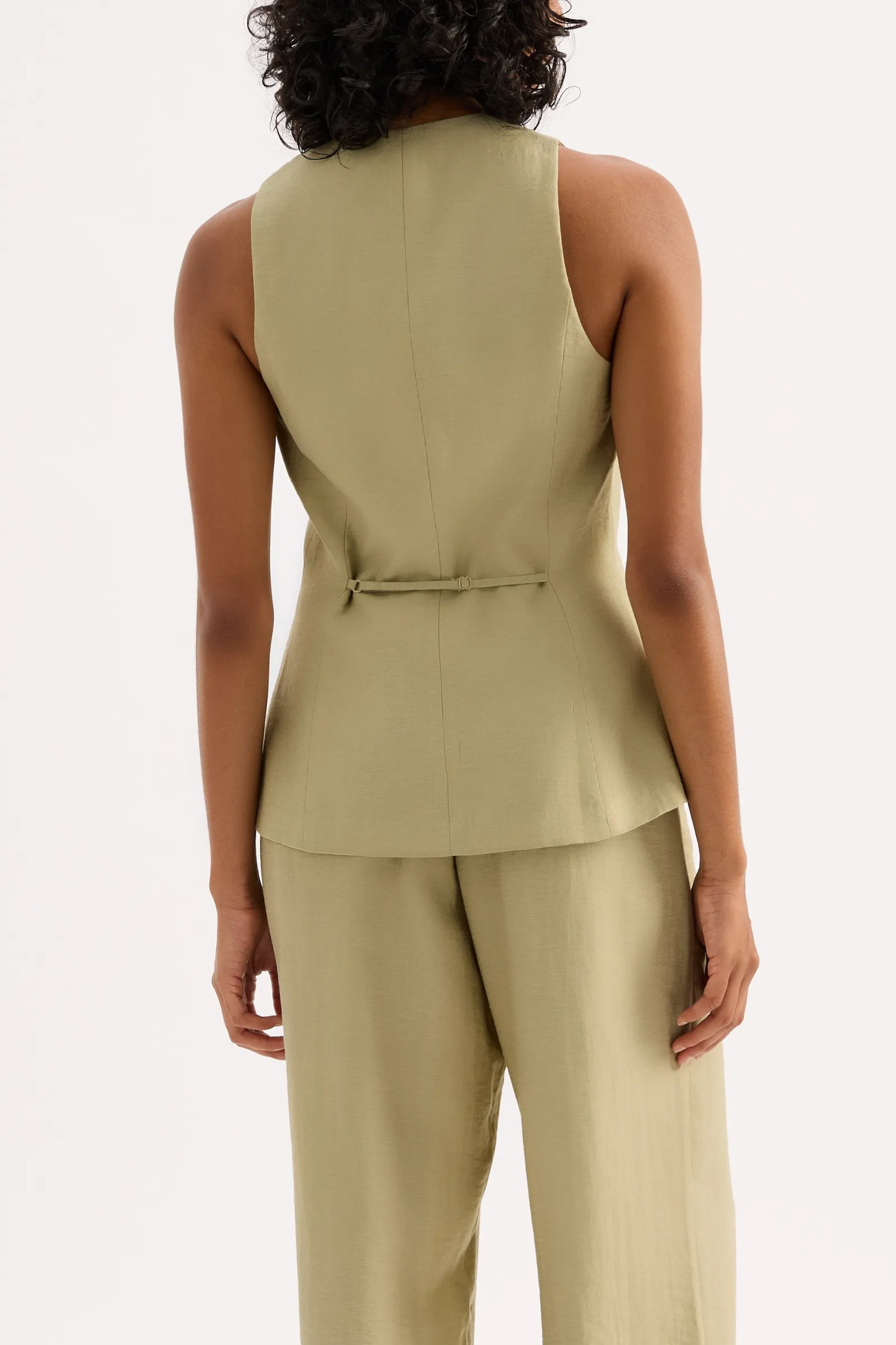 NIA VEST