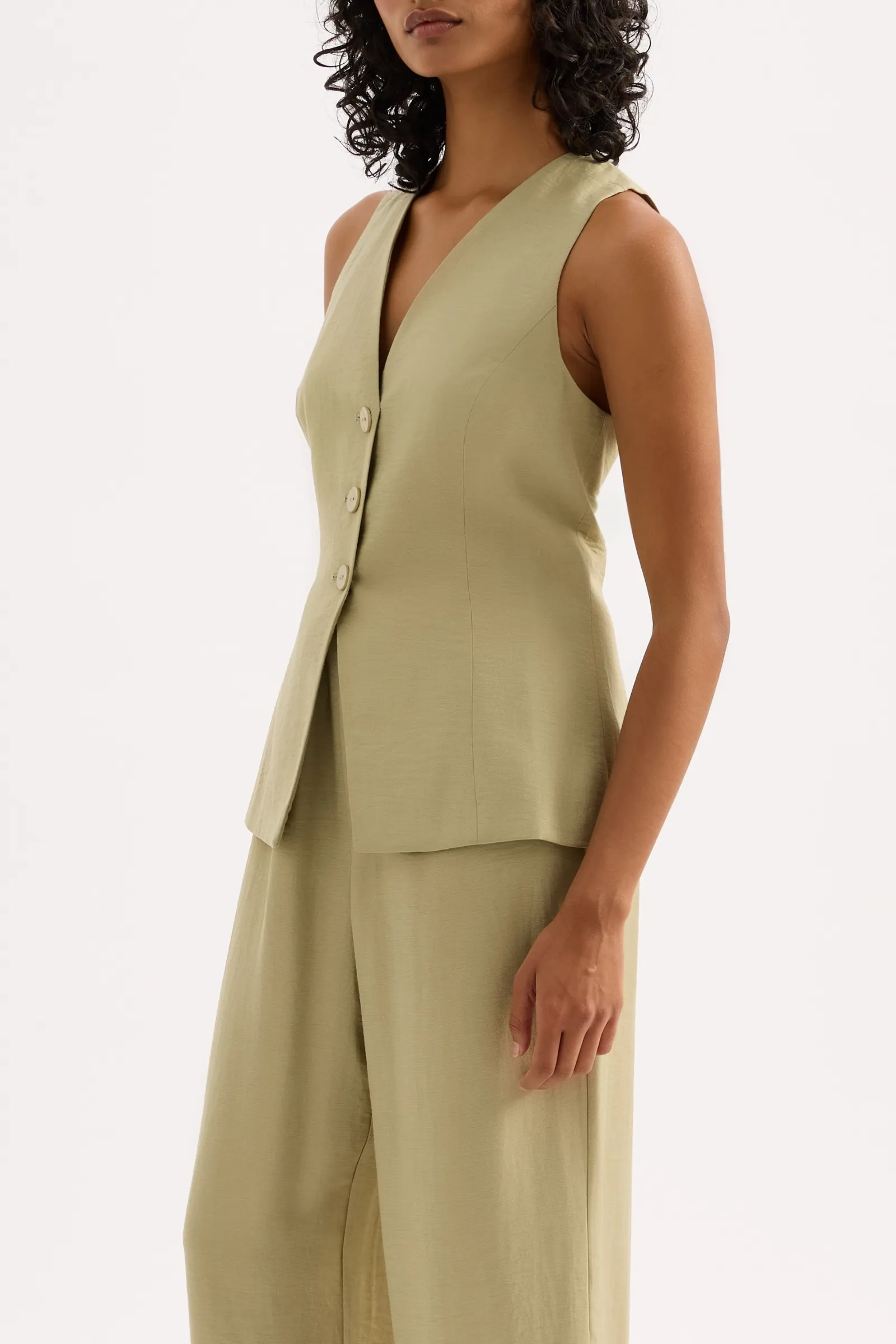NIA VEST