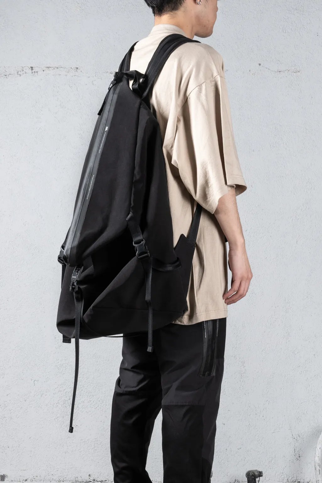 NILøS Magnetic Folding Backpack