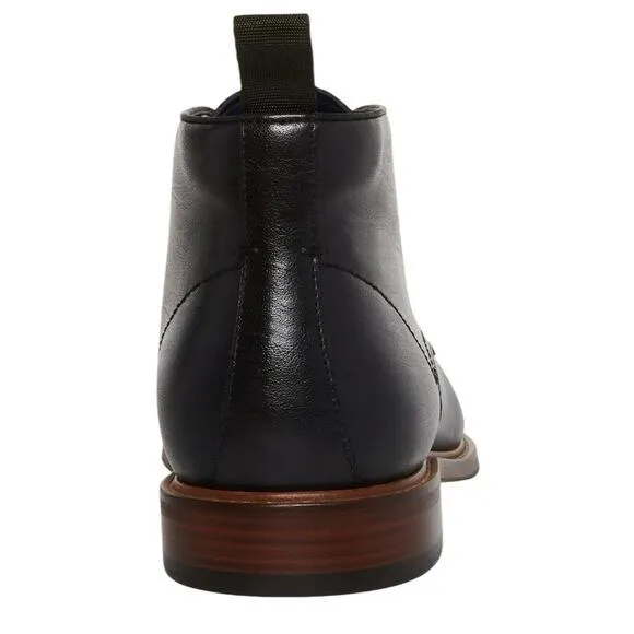 NWOT Steve Madden Men's 8 Chevy Chukka Boot Men Black &amp; Brown Lace Up Dress Boot