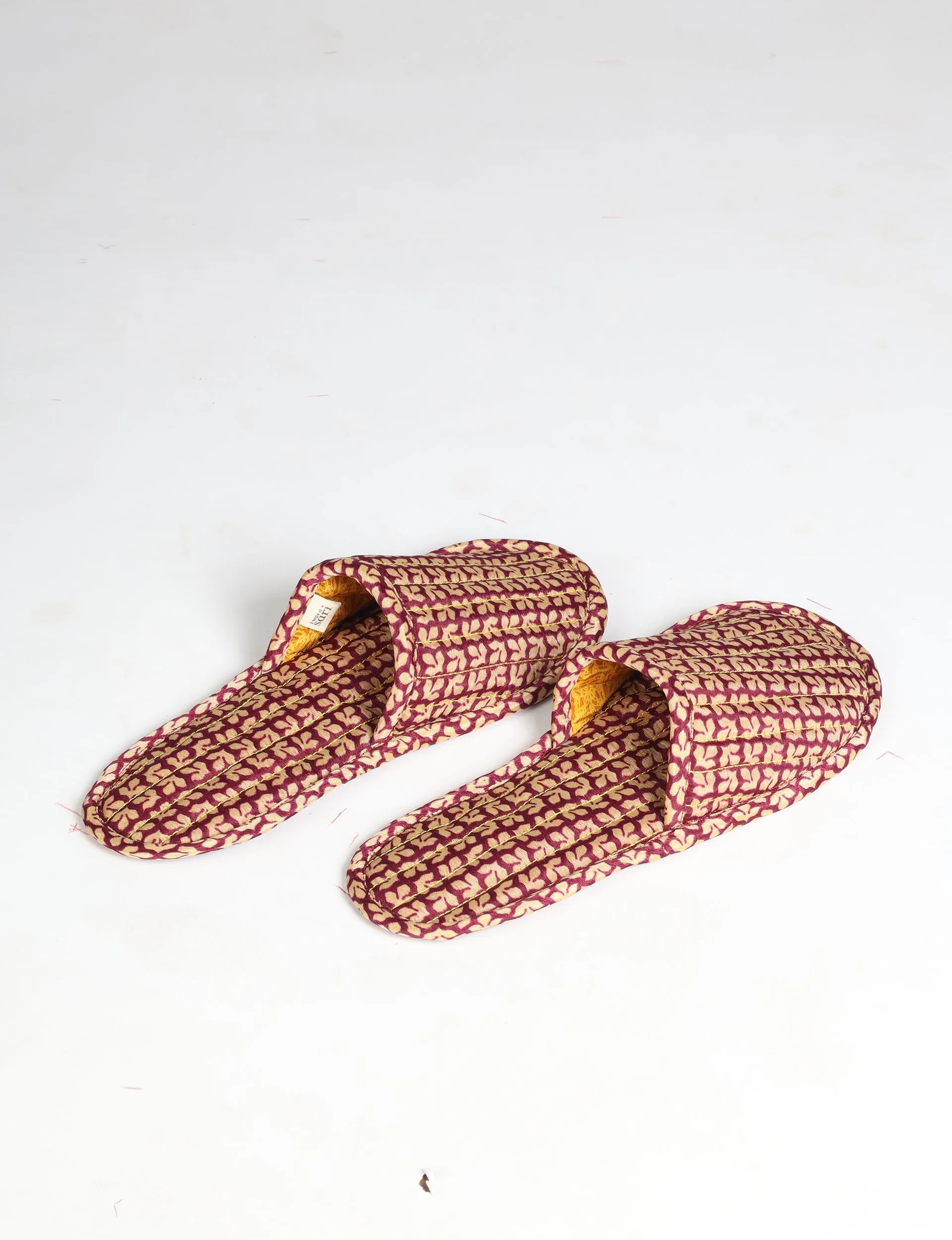 QUILTED SLIPPERS