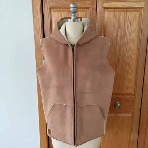 Ralph Lauren™ Faux shearling 🐑hooded vest