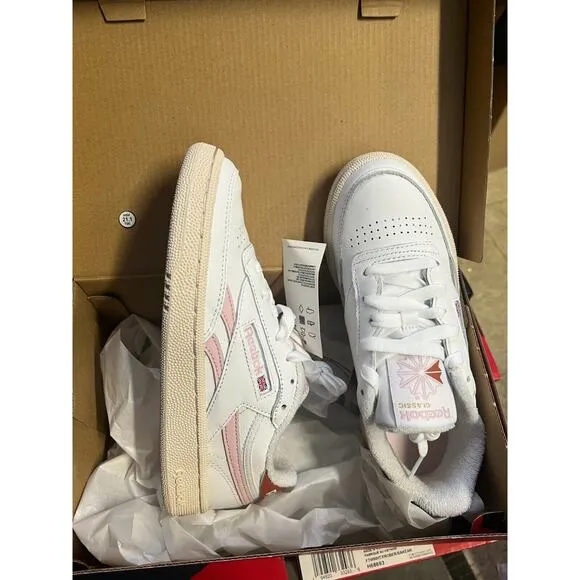Reebok Women's Club C 85 Sneaker White/Pink ( FTWWHT/FROBER/BAKEAR) 8