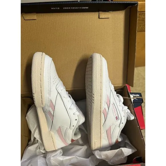 Reebok Women's Club C 85 Sneaker White/Pink ( FTWWHT/FROBER/BAKEAR) 8