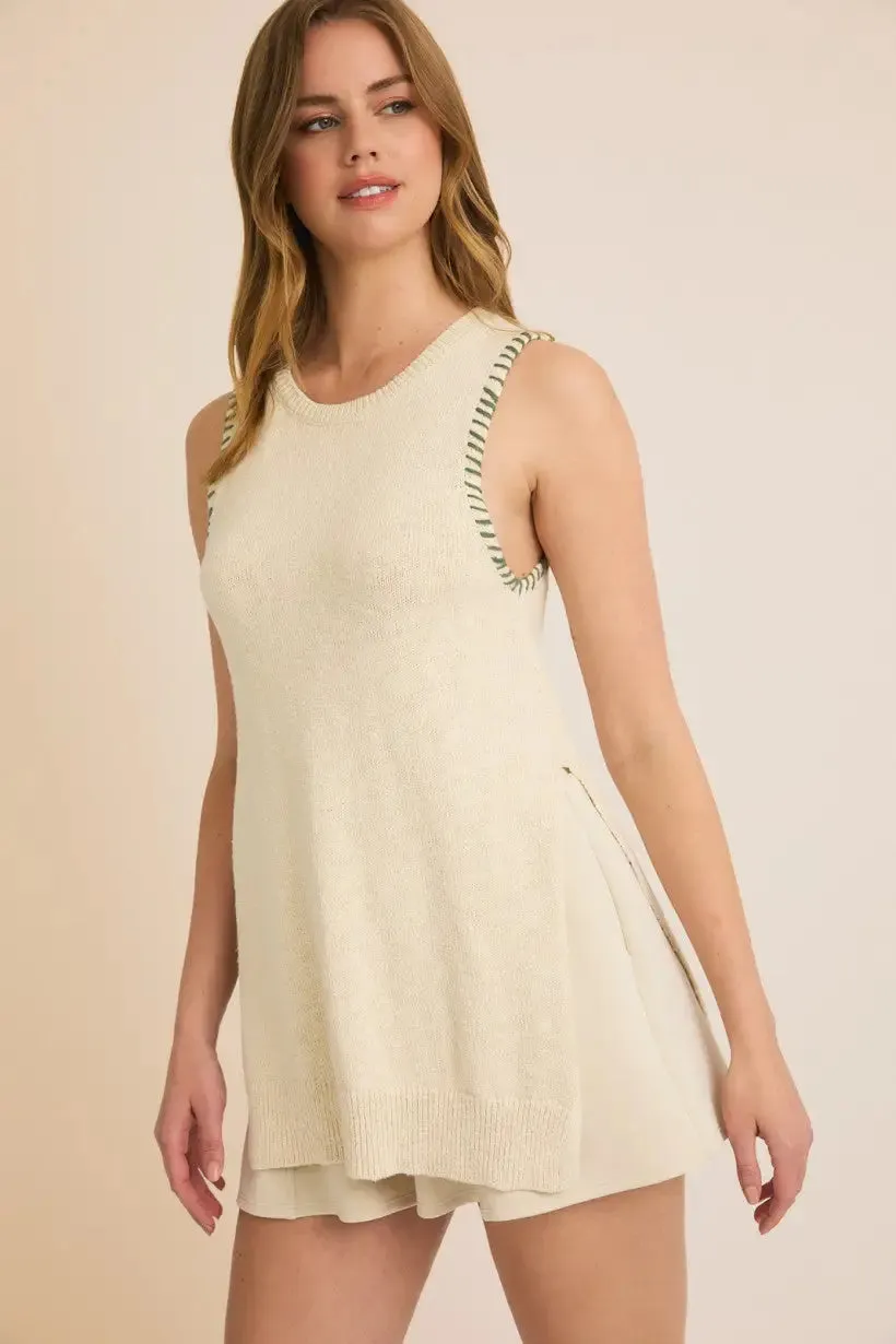 ROUND NECK SLEEVELESS SIDE OPEN STITCH DETAIL KNIT TOP