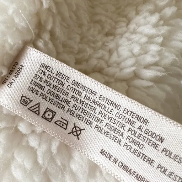 Saturday/Sunday Anthropologie Himalayan Soft Shearling Cozy Hooded Robe