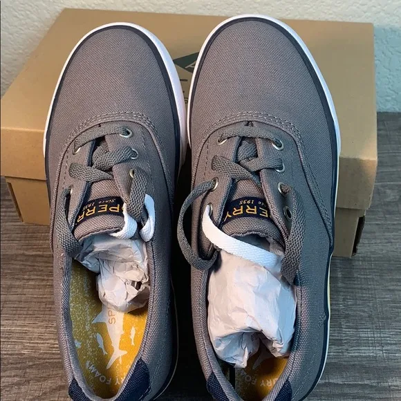 Sperry Boys SP- Striper II Sneakers Size 1 M