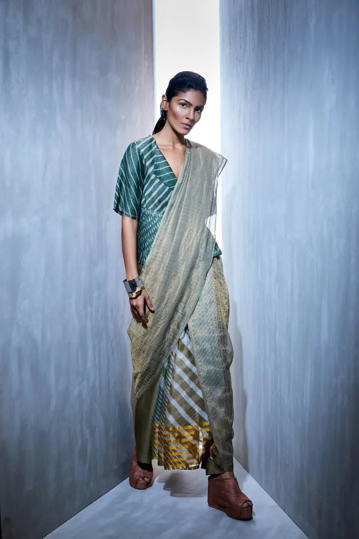 Urvashi Kaur   I   Stitch Line Detail | Block Print On Zari Kota | Leheria Kota Silk Saree