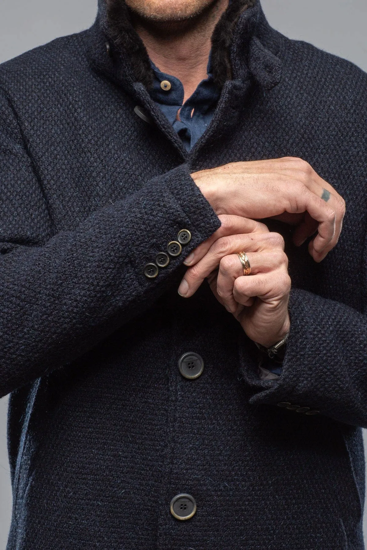 Vancouver Knit Coat In Navy