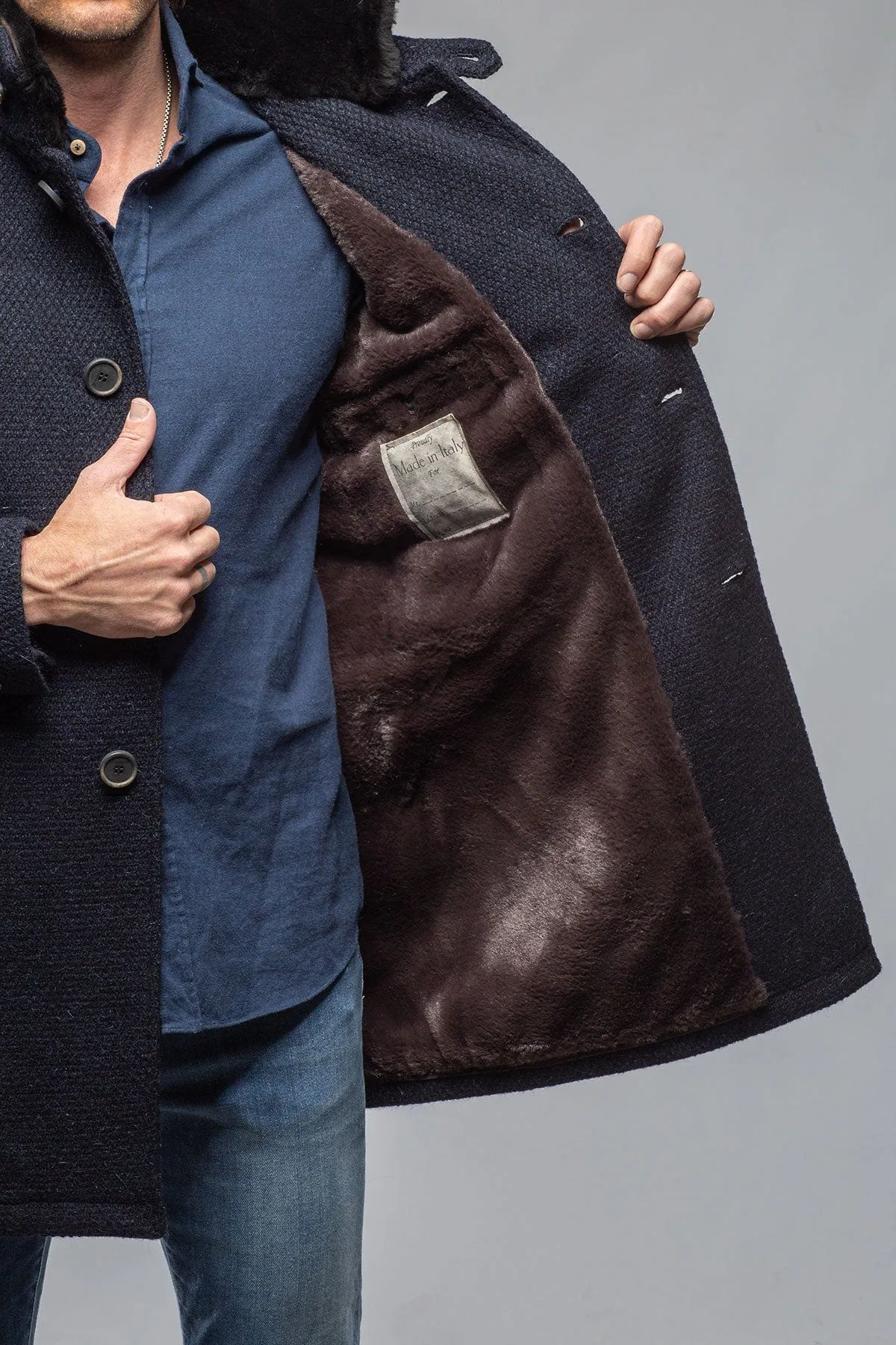 Vancouver Knit Coat In Navy