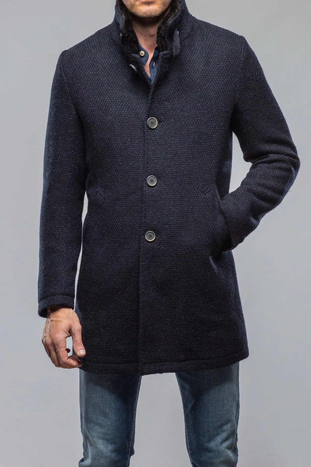 Vancouver Knit Coat In Navy