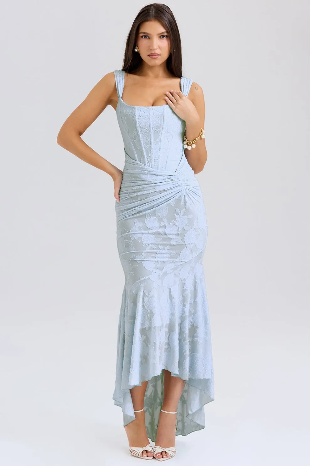 Velluto – Elegant Adjustable Strap Dress