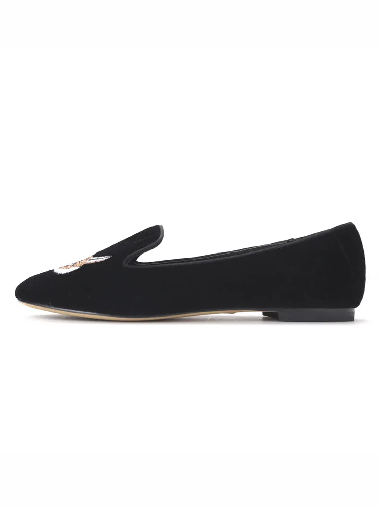 Velvet fox embroidered women's shoes European and American trend flat loafers British fashion comfortable velvet shoes