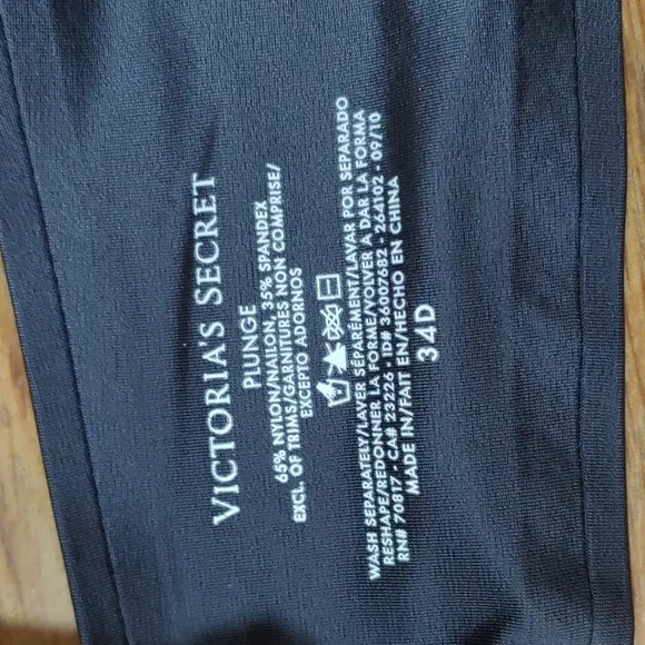 Victoria's Secret Plunge Halter Bra 34D NWOT