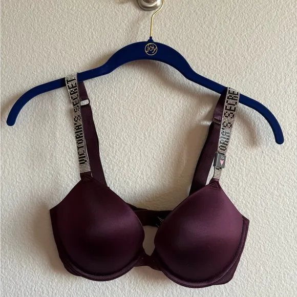 Victoria’s Secret Very Sexy Shine Strap Bra