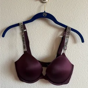 Victoria’s Secret Very Sexy Shine Strap Bra