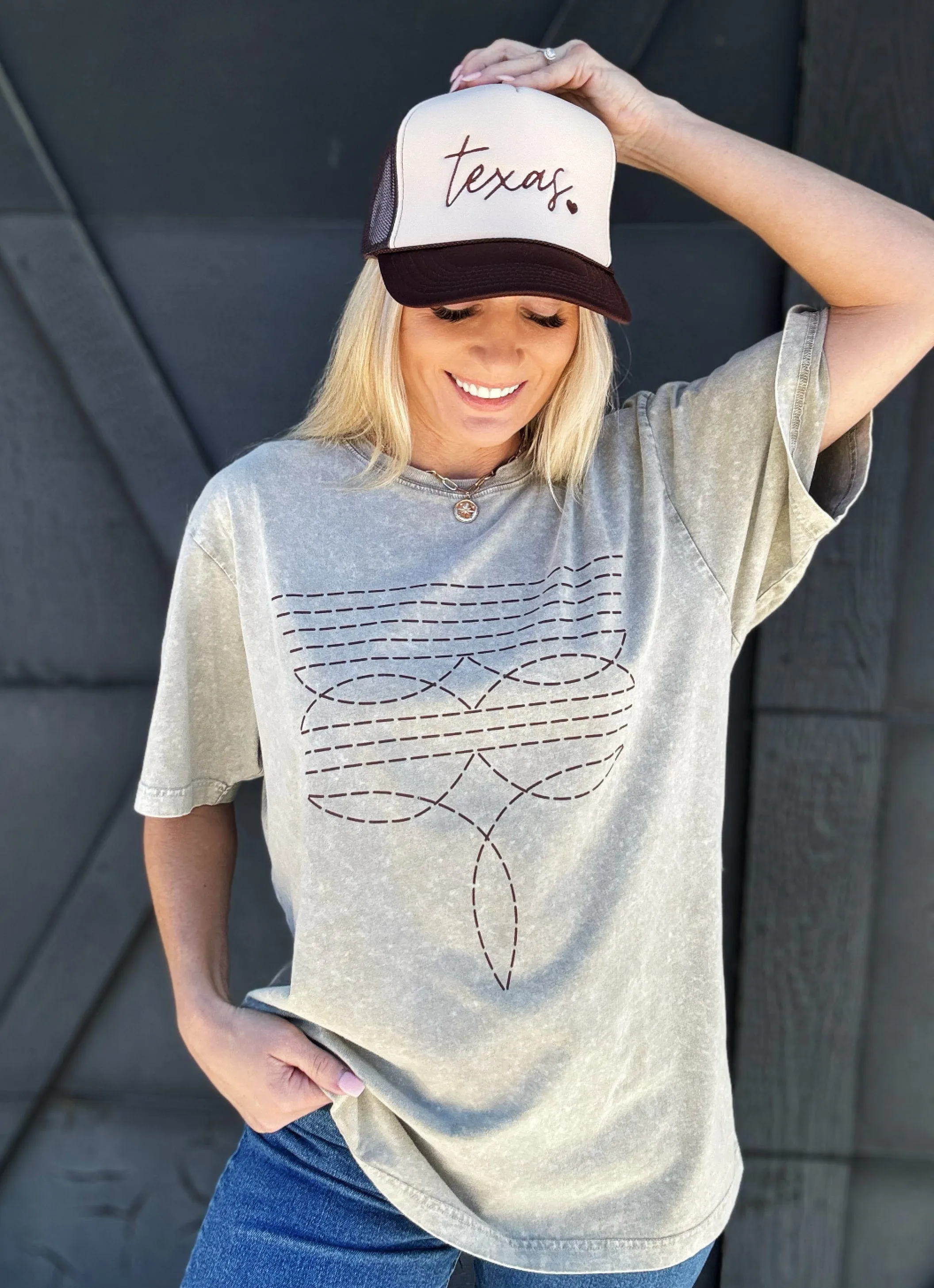 Washed Boot Stitch Graphic Tee In Mocha